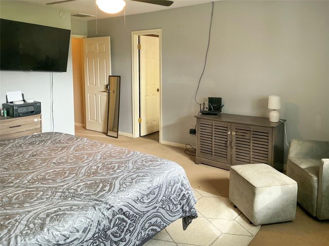 113 Flag Drive E, Lake Jackson, TX 77566