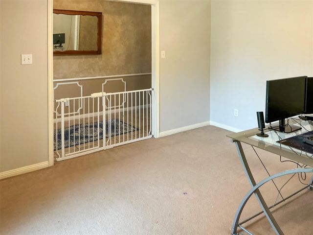 113 Flag Drive E, Lake Jackson, TX 77566