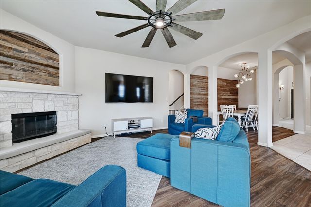 2812 Saint Paul Rivera LN, Round Rock, TX 78665