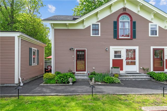 97 Narragansett Avenue C4, Newport, RI 02840