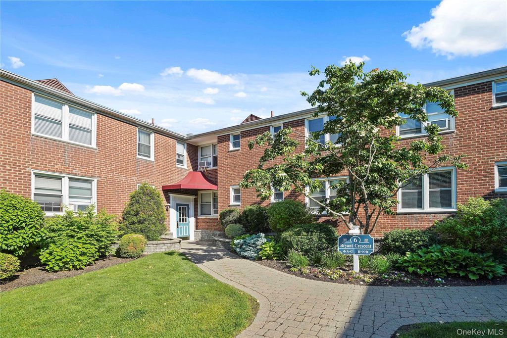 6 Bryant Crescent 2F, White Plains, NY 10605