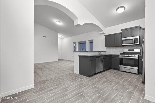 14305 Tobe Davis Drive, Horizon City, TX 79928