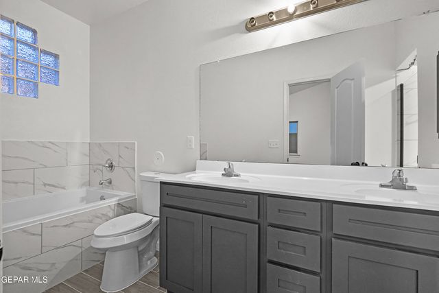 14305 Tobe Davis Drive, Horizon City, TX 79928
