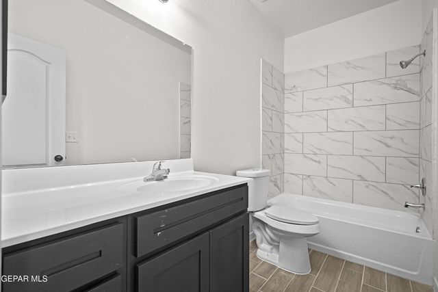 14305 Tobe Davis Drive, Horizon City, TX 79928