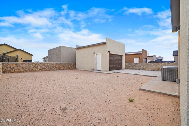 14305 Tobe Davis Drive, Horizon City, TX 79928