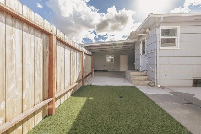 6266-68 Stewart St, San Diego, CA 92115