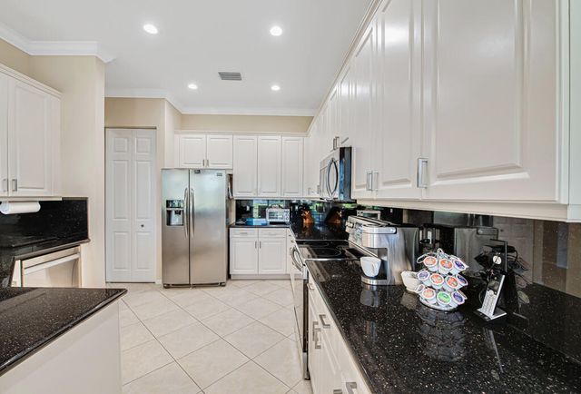 7727 Ocean Sunset Drive, Lake Worth, FL 33467