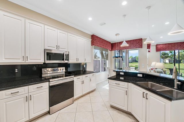 7727 Ocean Sunset Drive, Lake Worth, FL 33467