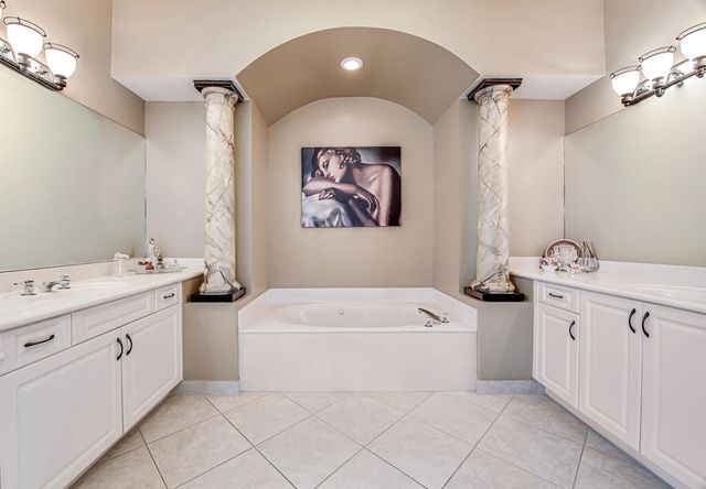 7727 Ocean Sunset Drive, Lake Worth, FL 33467