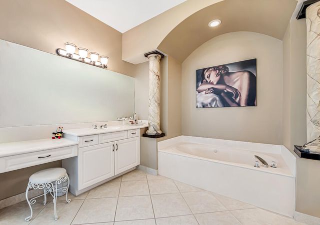 7727 Ocean Sunset Drive, Lake Worth, FL 33467