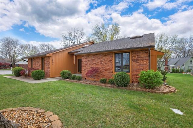 2800 Mohican Avenue, Independence, MO 64057