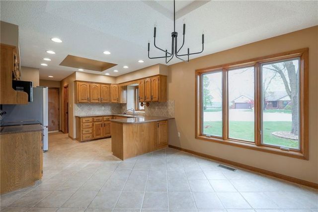 2800 Mohican Avenue, Independence, MO 64057