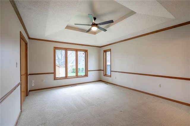 2800 Mohican Avenue, Independence, MO 64057