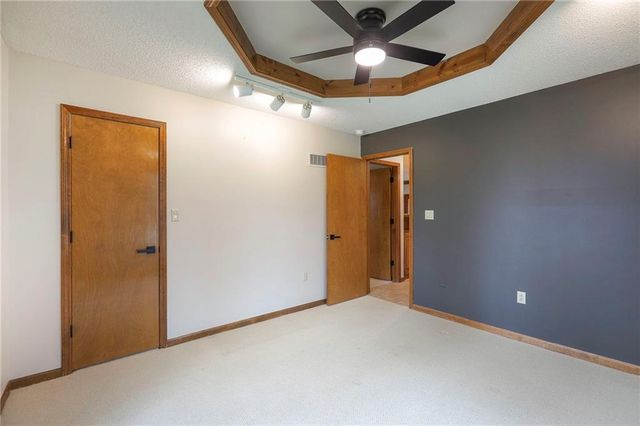 2800 Mohican Avenue, Independence, MO 64057