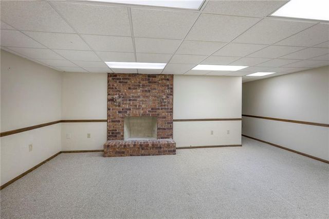 2800 Mohican Avenue, Independence, MO 64057