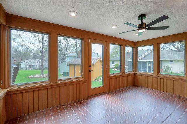 2800 Mohican Avenue, Independence, MO 64057