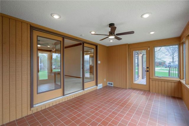 2800 Mohican Avenue, Independence, MO 64057