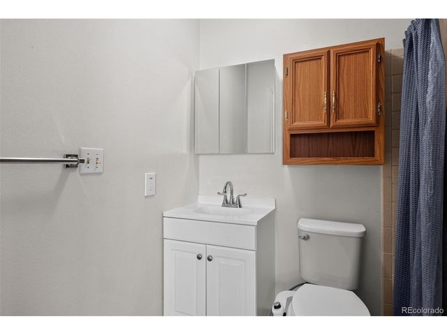 1730 Hoffman Way, Denver, CO 80229