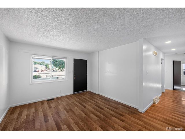 1730 Hoffman Way, Denver, CO 80229