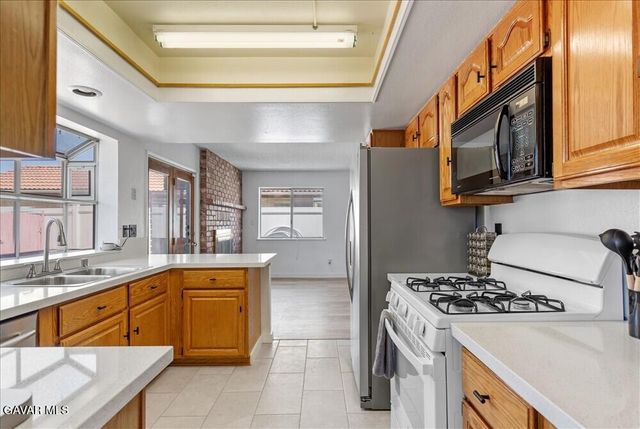 1134 Elm Street, Tehachapi, CA 93561