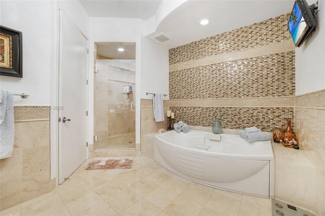 18101 Collins Ave 1906, Sunny Isles Beach, FL 33160