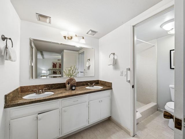 12100 Saraglen Drive, Saratoga, CA 95070