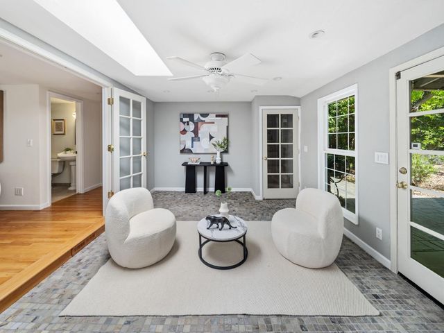 12100 Saraglen Drive, Saratoga, CA 95070