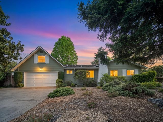 12100 Saraglen Drive, Saratoga, CA 95070