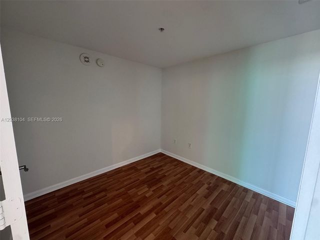 244 Biscayne Boulevard 702, Miami, FL 33132