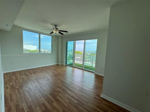 244 Biscayne Boulevard 702, Miami, FL 33132