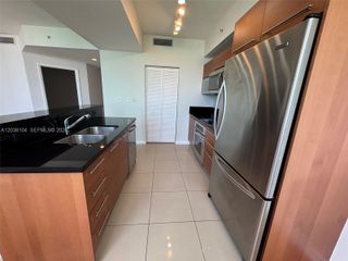244 Biscayne Boulevard 702, Miami, FL 33132