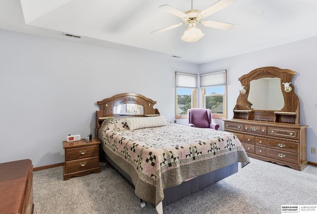 16914 Patterson Drive, Omaha, NE 68135