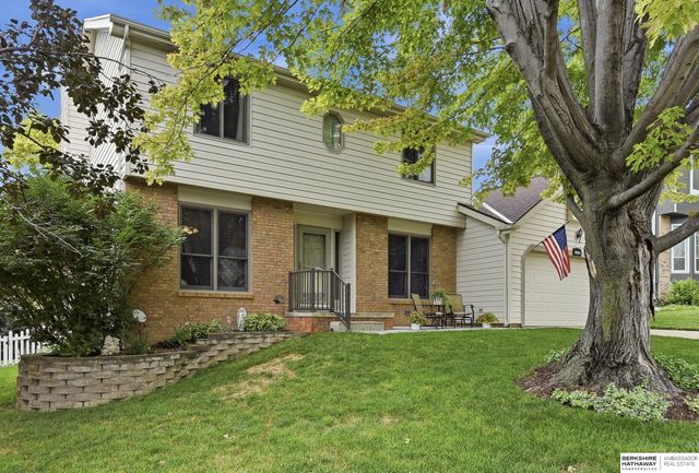 16914 Patterson Drive, Omaha, NE 68135