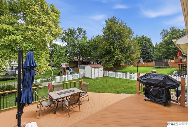 16914 Patterson Drive, Omaha, NE 68135