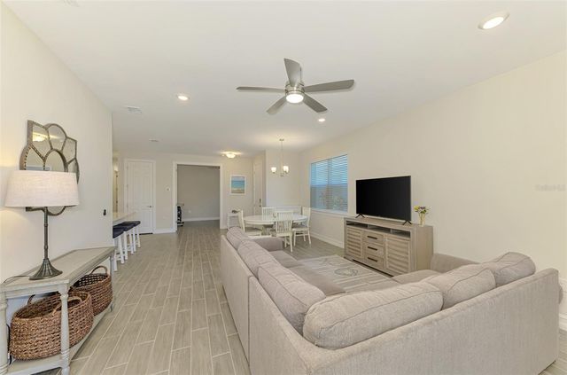 387 IBIZA LOOP, Venice, FL 34292