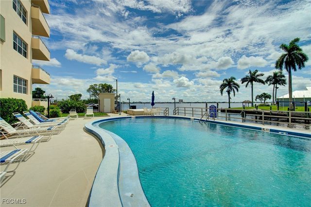 1766 Cape Coral PKWY E 407, Cape Coral, FL 33904