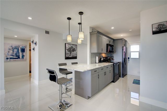 1766 Cape Coral PKWY E 407, Cape Coral, FL 33904