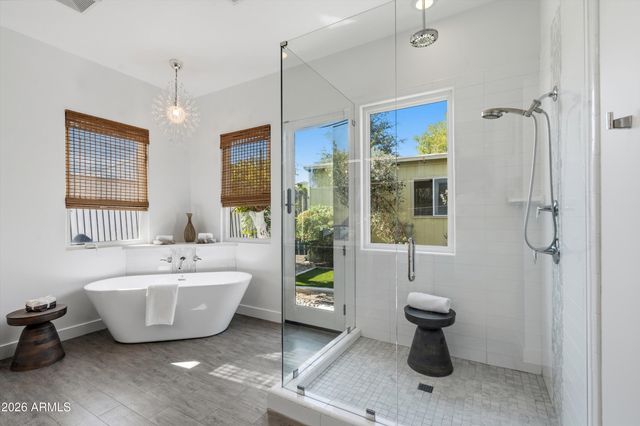 3230 E COLTER Street, Phoenix, AZ 85018