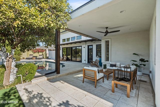 3230 E COLTER Street, Phoenix, AZ 85018