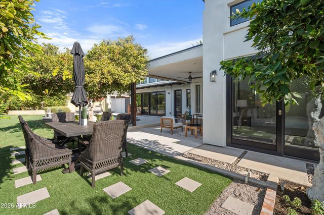 3230 E COLTER Street, Phoenix, AZ 85018