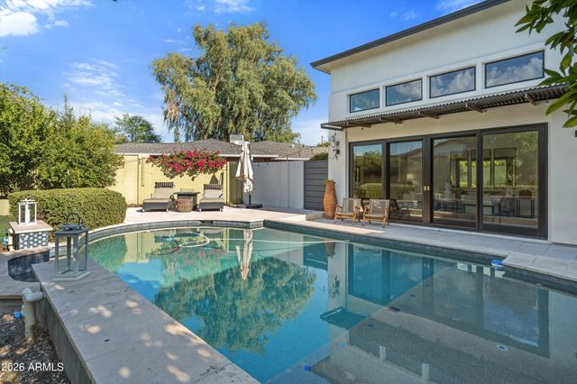 3230 E COLTER Street, Phoenix, AZ 85018