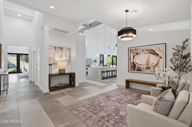 3230 E COLTER Street, Phoenix, AZ 85018