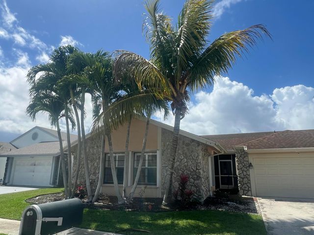 21023 Rustlewood Avenue, Boca Raton, FL 33428