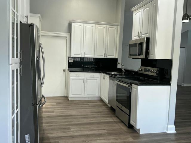 21023 Rustlewood Avenue, Boca Raton, FL 33428