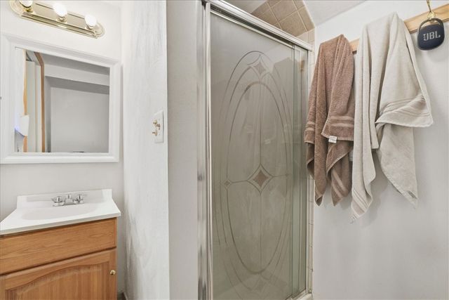 5838 Rodgers, Lincoln Place, PA 15207