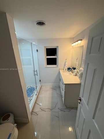 2212 Club House Road, North Fort Myers, FL 33917