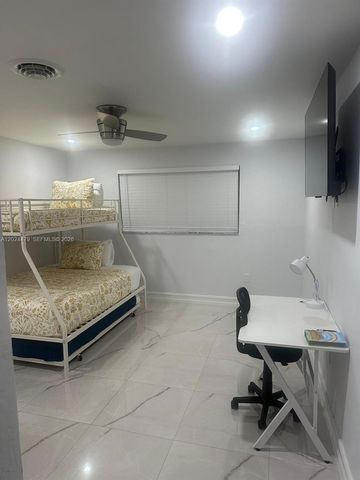 2212 Club House Road, North Fort Myers, FL 33917