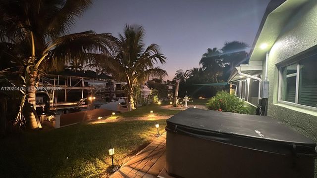 2212 Club House Road, North Fort Myers, FL 33917