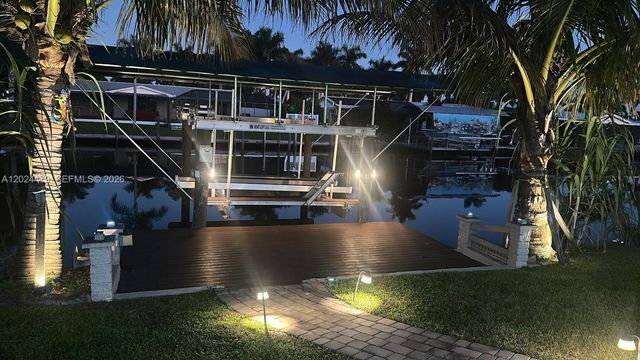 2212 Club House Road, North Fort Myers, FL 33917
