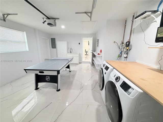 2212 Club House Road, North Fort Myers, FL 33917